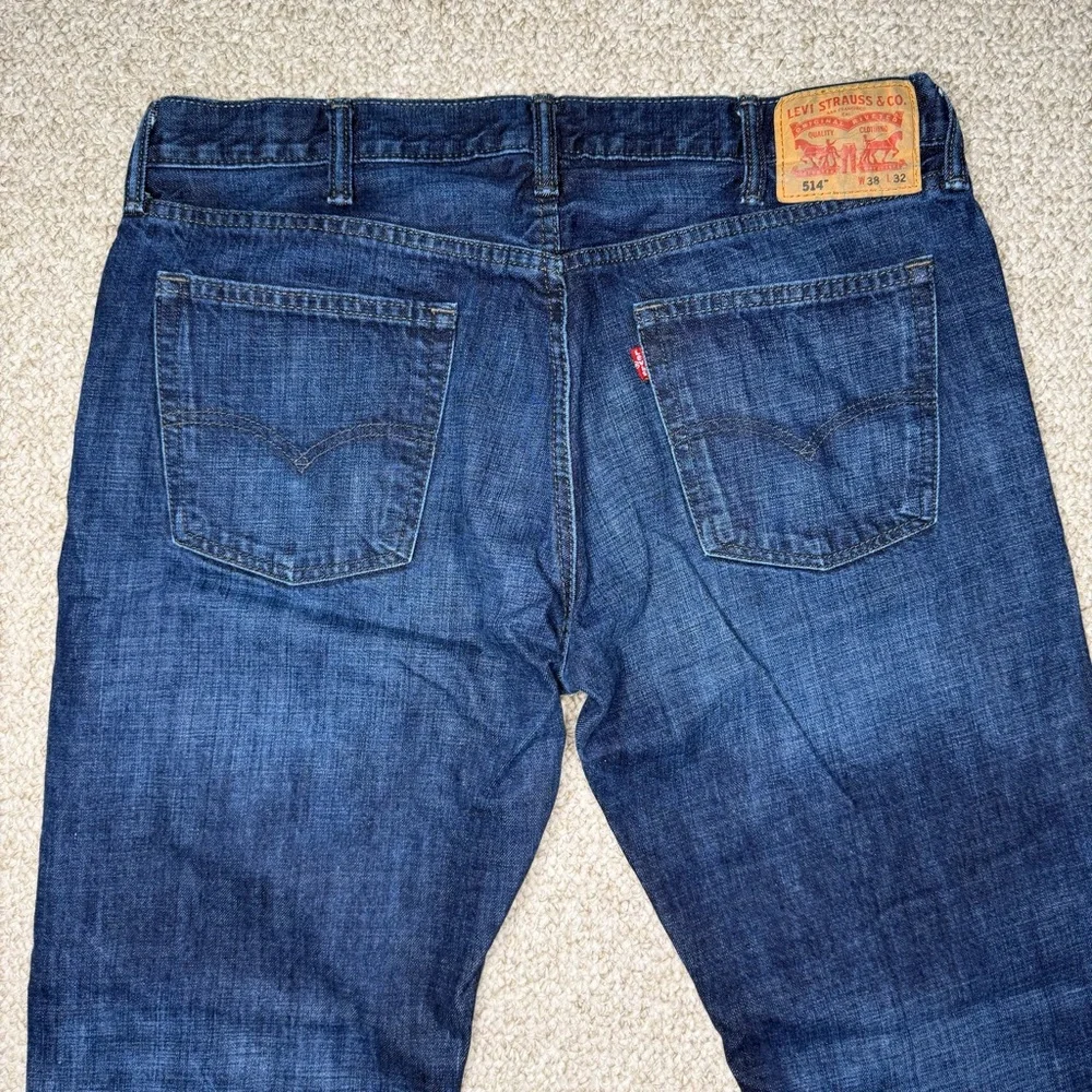 Levi’s 514 straight leg jeans